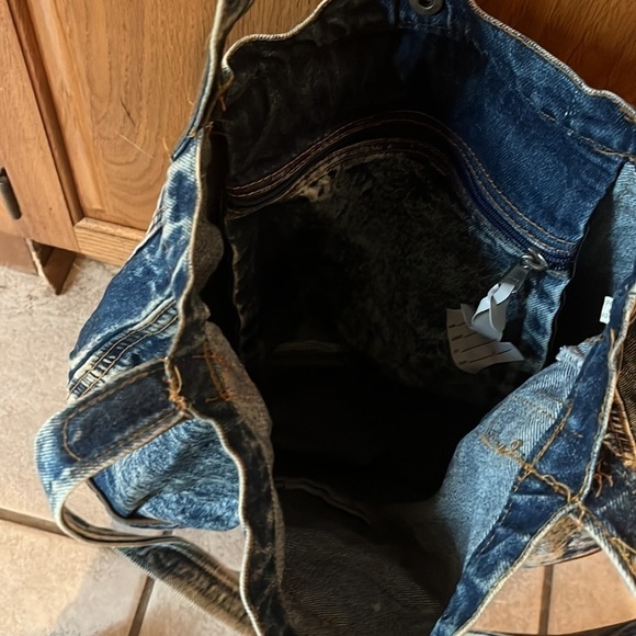 Class Act Acid Wash 80s Bag - Picture 7 of 7